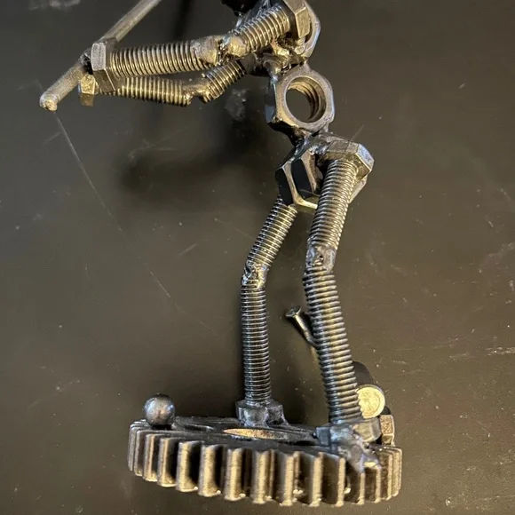 Nuts & Bolts GOLFER Metal Artwork FIGURINE -GOLFER GIFT - Picture 16 of 16